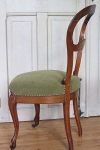 r_parer_une_chaise___Brest