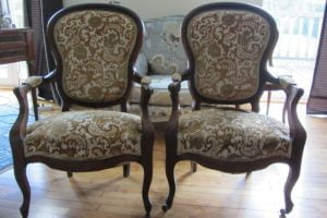 paire_de_cabriolets_louis_philippe_tapissier___Bohars