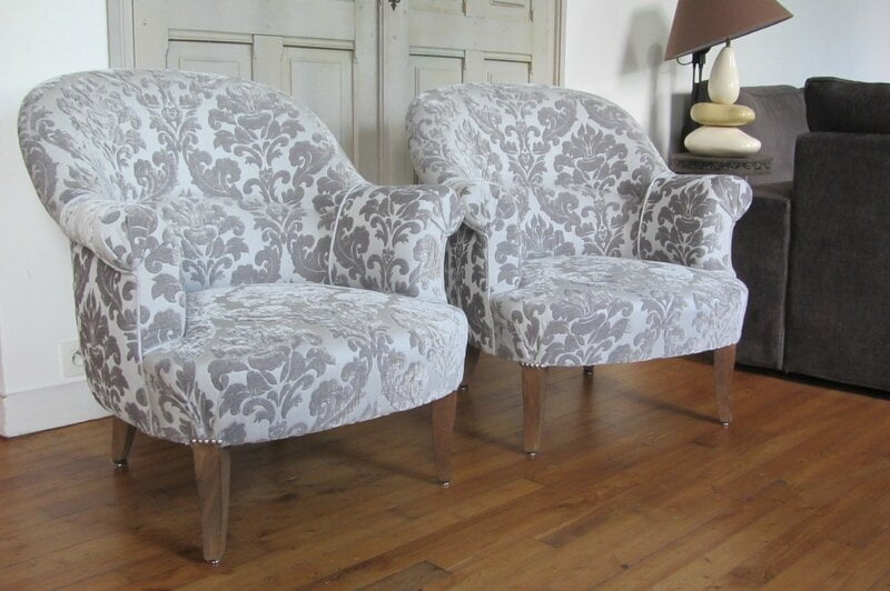 paire de fauteuils crapaud tapissier &agrave; Bohars