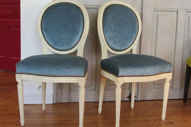 changer le tissu d'une chaise tapissier à Brest