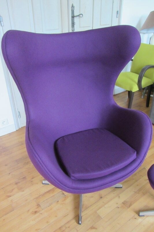 Fauteuil Egg A Jacobsen c&ocirc;t&eacute; si&egrave;ges &agrave; Bohars