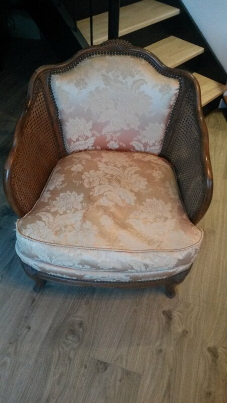 fauteuil cann&eacute;