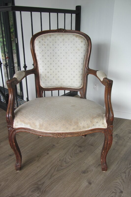 fauteuil &agrave; retapisser