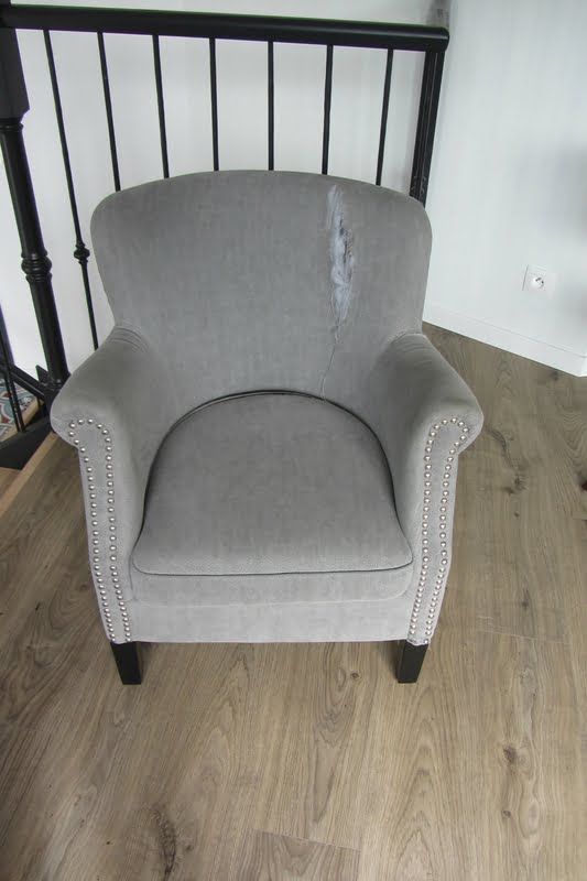 Fauteuil &agrave; retapisser c&ocirc;t&eacute; si&egrave;ges