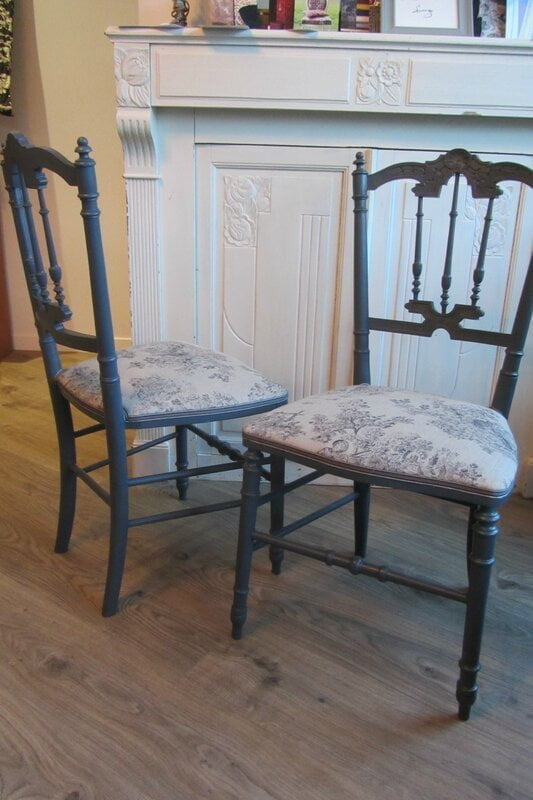 chaises d&eacute;co retapiss&eacute;es