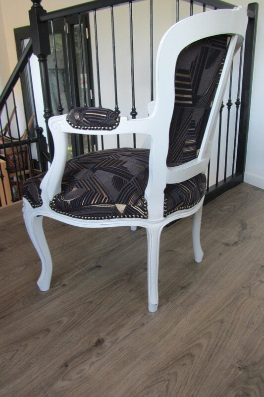 patine sur fauteuil