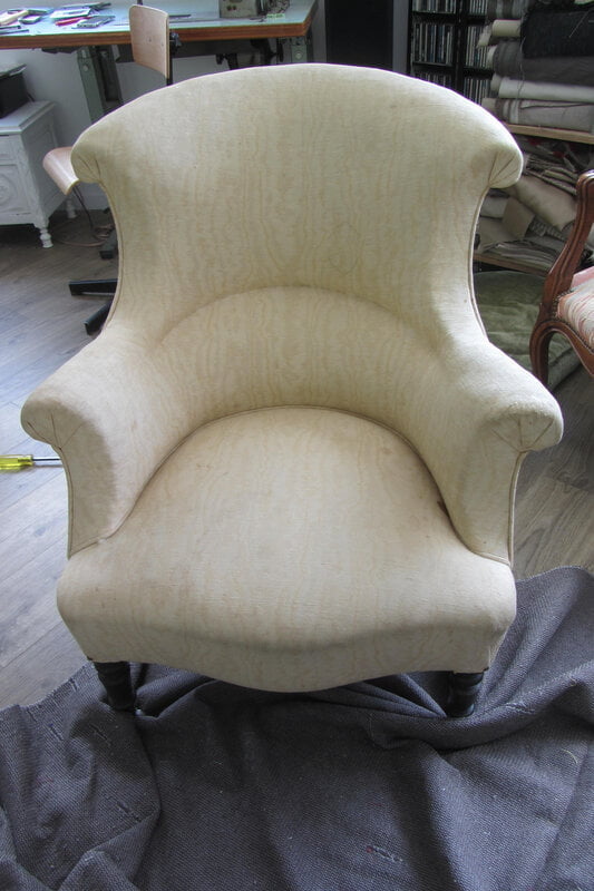 Fauteuil Nap III &agrave; retapisser
