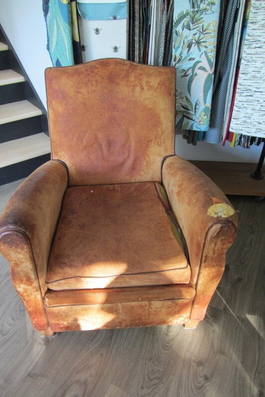 fauteuil club &agrave; retapisser