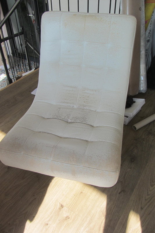 fauteuil alin&eacute;a
