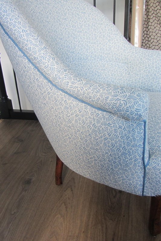 fauteuil crapaud retapiss&eacute; tapissier c&ocirc;t&eacute; si&egrave;ges