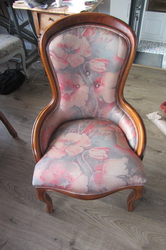 chauffeuse &agrave; retapisser