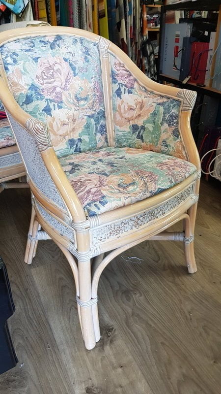 fauteuil rotin &agrave; retapisser