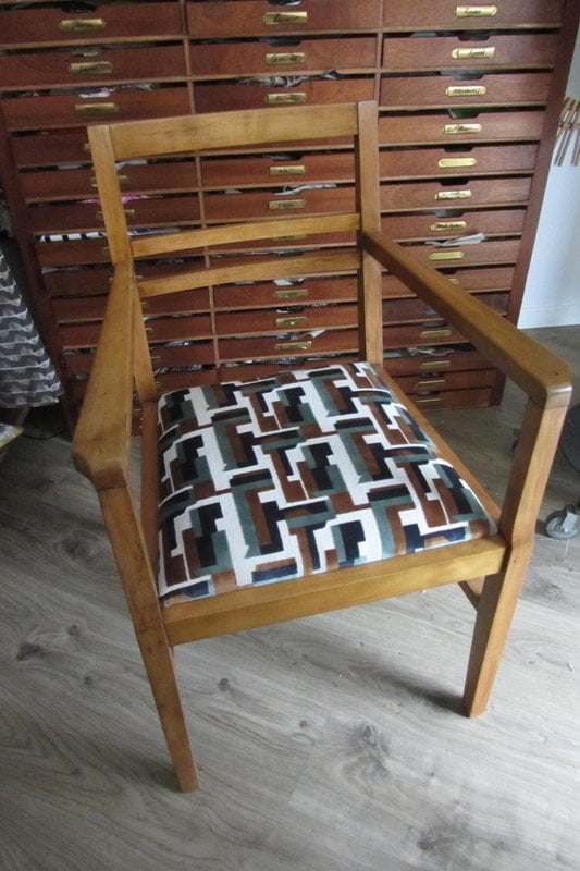 fauteuil retapiss&eacute;