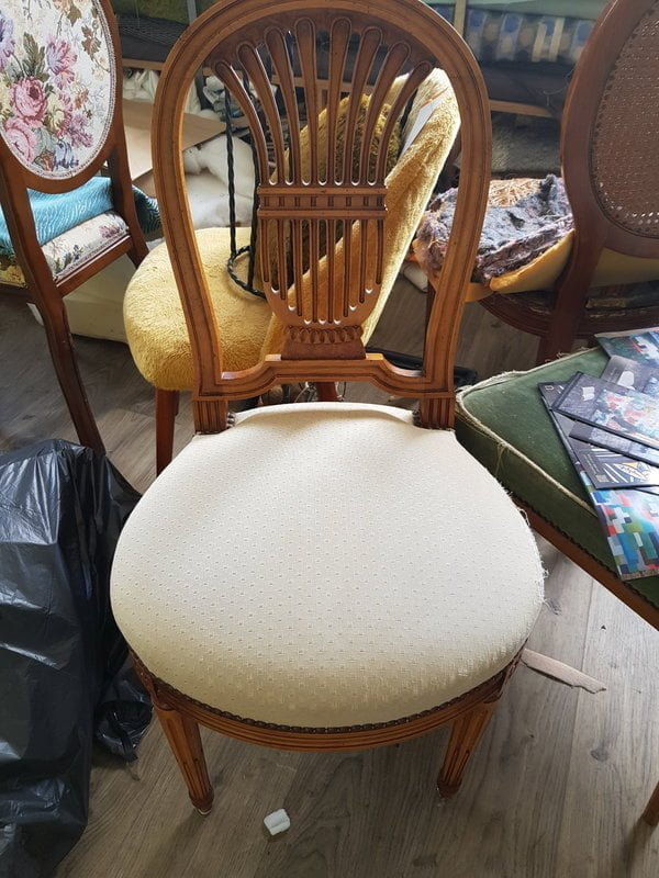 chaise &agrave; retapisser