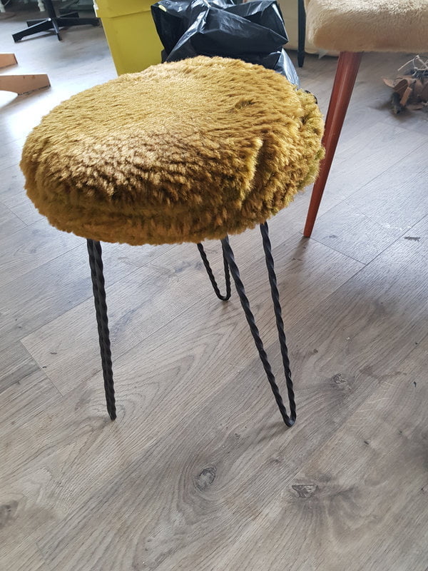 tabouret ann&eacute;es 60 &agrave; retapisser