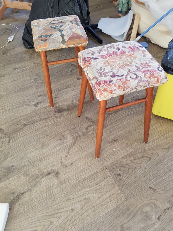 tabourets &agrave; retapisser