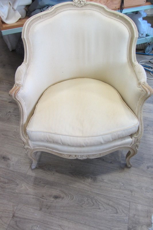 Bergère Louis XV à retapisser