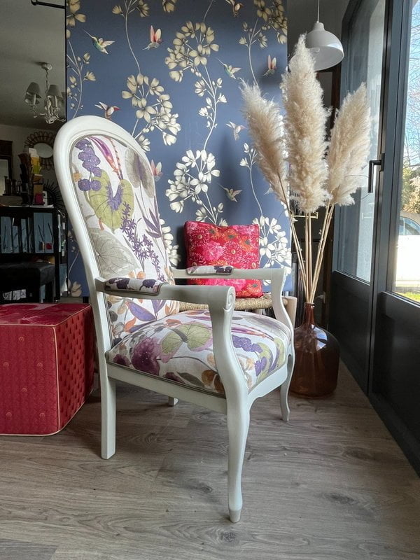 retapisser un fauteuil voltaire C&ocirc;t&eacute; Si&egrave;ges