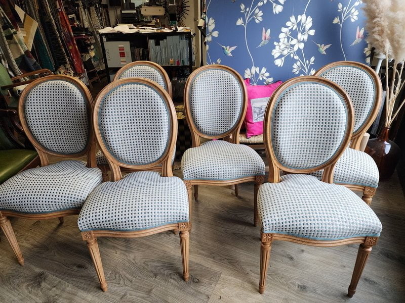 chaises Louis XVI à retapisser