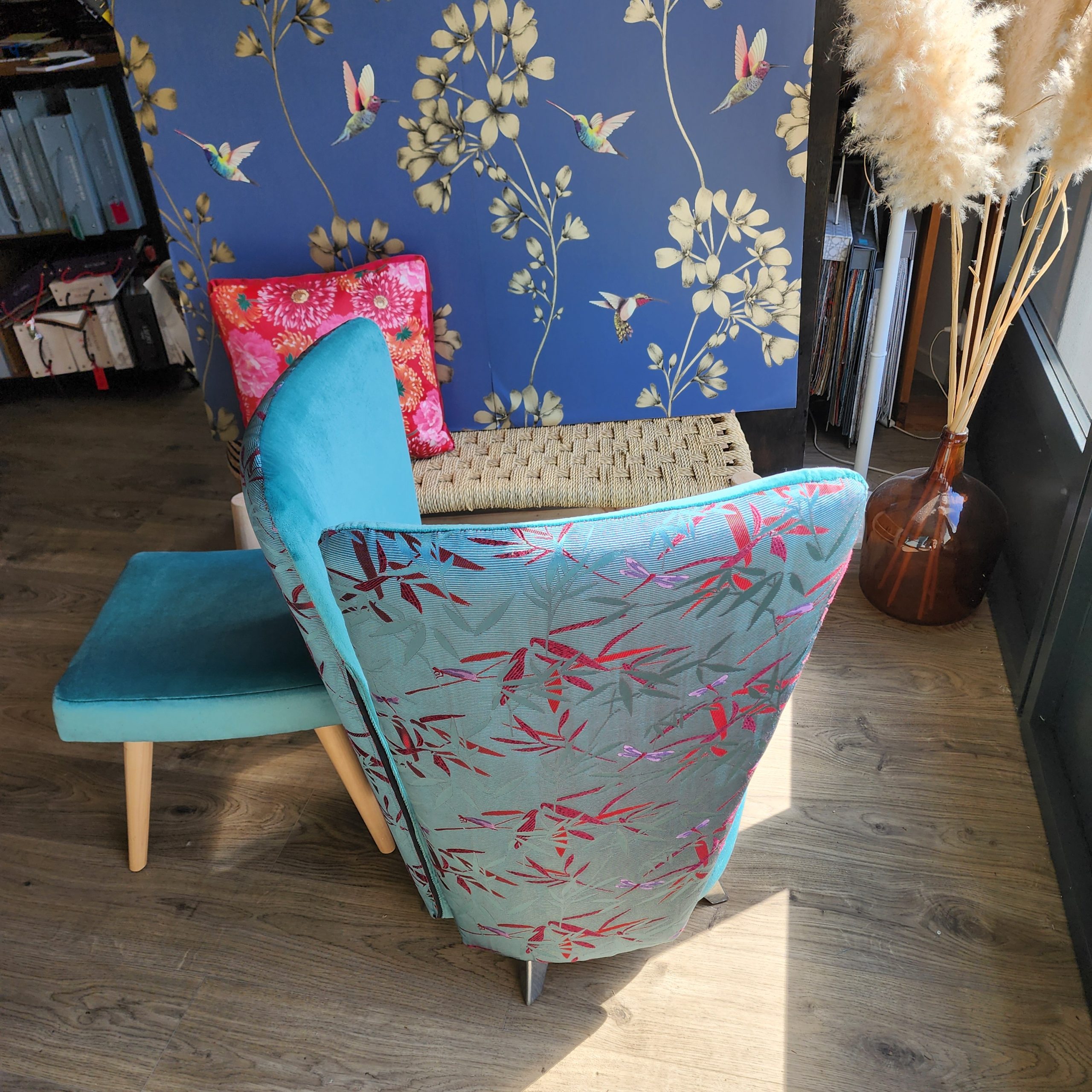 Fauteuil retapissé par côté sièges