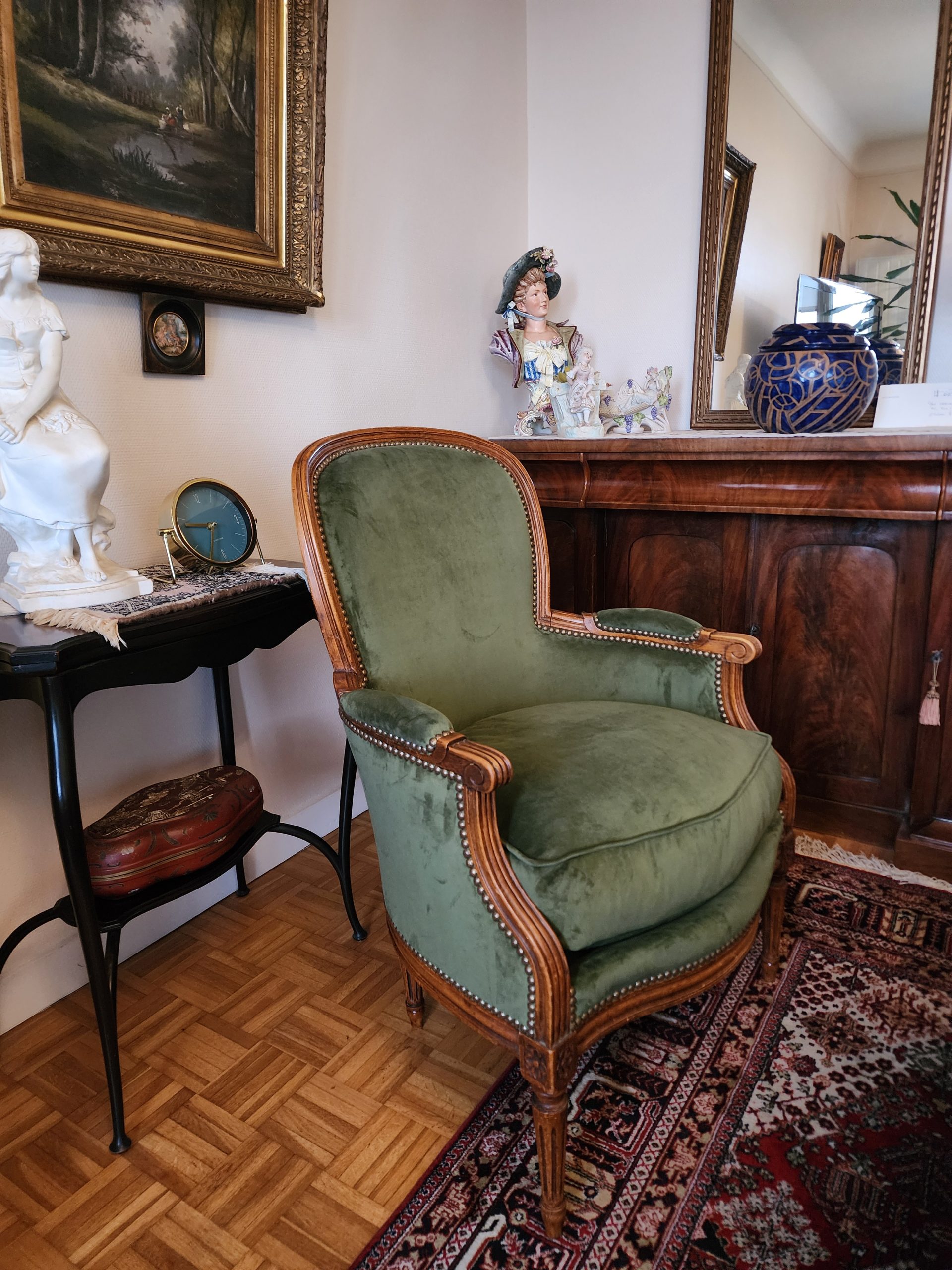 bergere Louis XVI, velours vert olive,velours traité,atelier côté sièges,